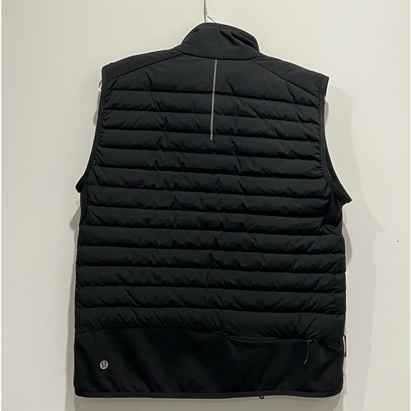 MENS LULULEMON XS ALL DOWN VEST - Picture 2 of 4